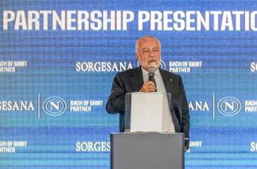 Calcio, nei conti del Bari 13 milioni di perdite: De Laurentiis non le copre ma presta soldi ai biancorossi