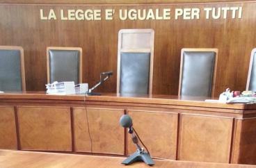 Carovigno, picchi&ograve; e denigr&ograve; il marito: 63enne rinviata a giudizio