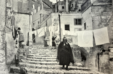 La Matera «ritrovata»: la mostra all'Archivio di Stato con gli scatti di A.T.E.R, Genovese e collezione De Ruggieri