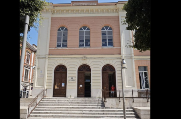 Barletta, ancora tensione alla &laquo;D&rsquo;Azeglio&raquo;: scuola e cantiere insieme senn&ograve; addio ai fondi