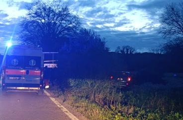 Salento, ambulanza Soccorso Amico di rientro dal trasporto di un paziente si ferma per soccorrere un incidente