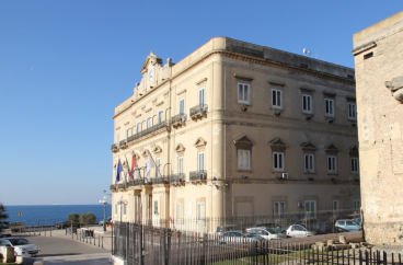 Taranto, Palazzo di Citt&agrave; pronto a rifarsi il look in vista dei Giochi del Mediterraneo