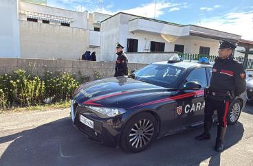 Ugento, a Torre San Giovanni esplode una bomba artigianale vicino a una casa: indagano i carabinieri