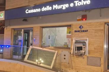 Tolve, banda della marmotta fa saltare in aria un Atm: ladri in fuga con migliaia di euro