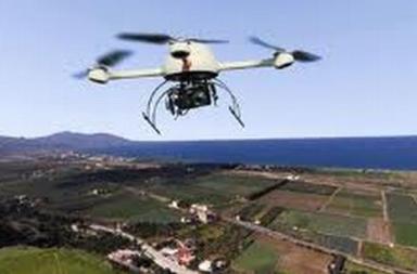 Recapitavano con i droni cellulari e droga ai detenuti: arrestati tre pugliesi a Caltanissetta Recapitavano con i droni cellulari e droga ai detenuti: arrestati tre pugliesi a Caltanissetta