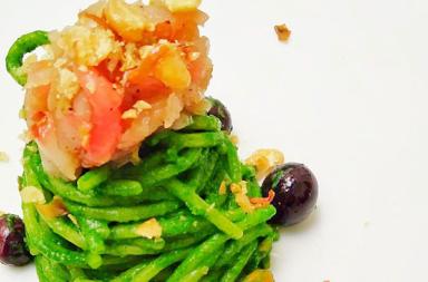 Ricette Puglia - Spaghetto Senatore Cappelli con cime di rape e crudo di sgombro marinato - A cura dello chef Vincenzo Campanale