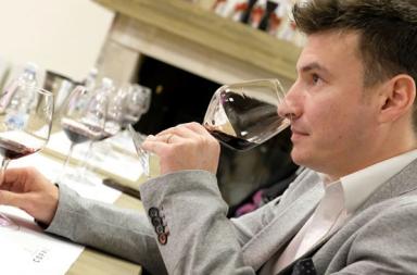 SOMMELIER - Antonio Riontino