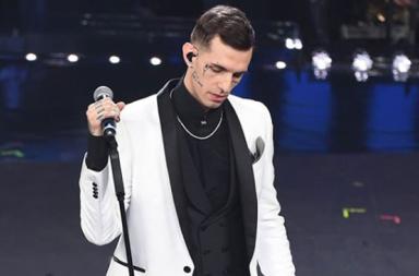 Coronavirus, abito Pignatelli per Achille Lauro all'asta web