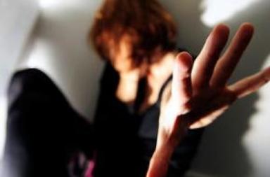Nova Siri, arrestato 38enne per maltrattamenti in famiglia: violenze su padre e sorella