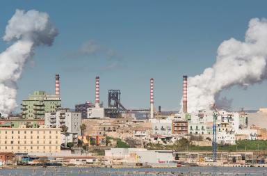 Taranto, mattina di tensione all'ex Ilva: «Portinerie bloccate e caos agli ingressi» Taranto, mattina di tensione all'ex Ilva: «Portinerie bloccate e caos agli ingressi»