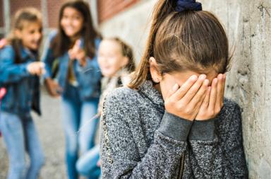 Le pene di una madre per la figlia bullizzata
