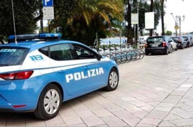 Brindisi, rubano furgoncino della Valtur New Basket: poliziotto fuori servizio lo ritrova per caso a Lecce