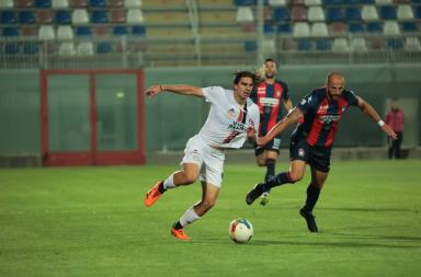 Play off Serie C, il Crotone la ribalta, 2-0 al Foggia