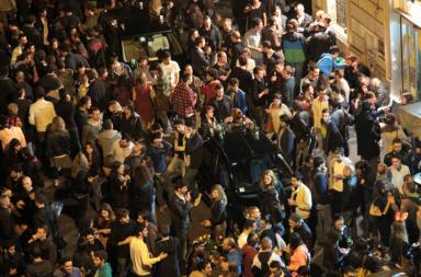 Movida all'Umbertino, le nuove regole: orari, videosorveglianza e illuminazione. Un codice di comportamento per i locali