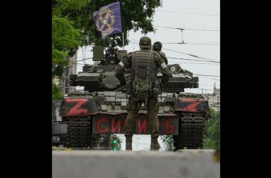 Ma l&rsquo;Occidente non pu&ograve; eleggere a salvatore della patria il macellaio capo dei mercenari