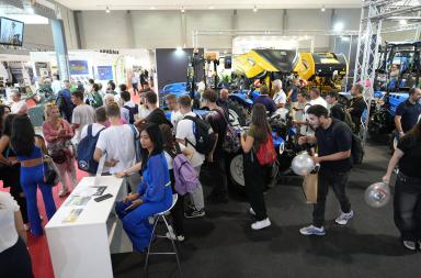 Agromeccanica: padiglioni affollati ad Agrilevante Bari