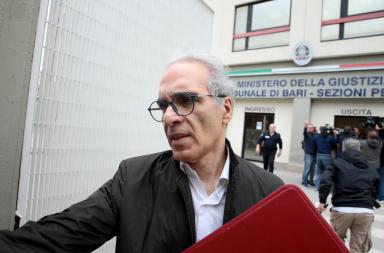 Appalti in cambio di voti e favori, a processo l'ex assessore regionale Pisicchio Appalti in cambio di voti e favori, a processo l'ex assessore regionale Pisicchio