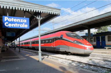 Regione Basilicata, dal 29 ottobre ripartirà il Frecciarossa Regione Basilicata, dal 29 ottobre ripartirà il Frecciarossa
