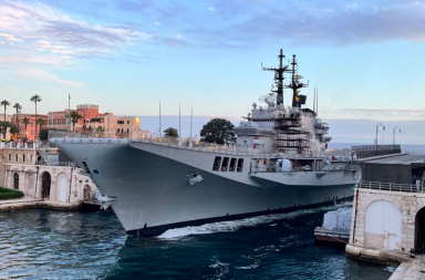 Nave Garibaldi, il sogno del museo a Taranto si è infranto sullo scoglio dei costi Nave Garibaldi, il sogno del museo a Taranto si è infranto sullo scoglio dei costi