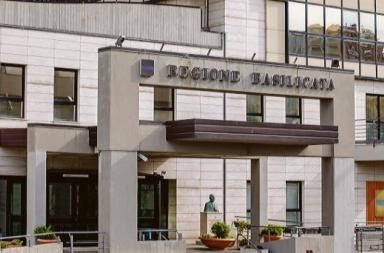 Investimenti per 60 milioni: ecco il nuovo modello di cura in Basilicata Investimenti per 60 milioni: ecco il nuovo modello di cura in Basilicata