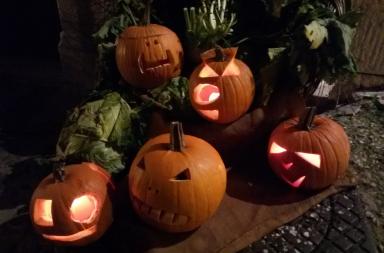 C&rsquo;&egrave; un paese in Italia in cui non si festeggia Halloween ma le Fucacoste: benvenuti a Orsara di Puglia