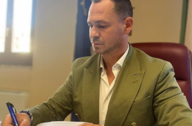 Modugno, l'annuncio del sindaco Bonasia indagato per voto di scambio: &laquo;Non mi ricandido&raquo;