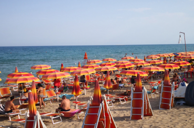 Turismo in Basilicata, adesso bar e ristoranti dei lidi possono restare aperti per tutto l’anno Turismo in Basilicata, adesso bar e ristoranti dei lidi possono restare aperti per tutto l’anno