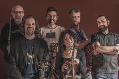 Trent'anni di Folkabbestia tra musica, strada e comunit&agrave;: a Bari la grande festa collettiva a suon di folk e ironia