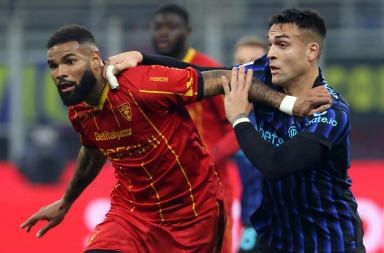 Il Lecce cede nel finale: Esposito regala i tre punti all'Inter