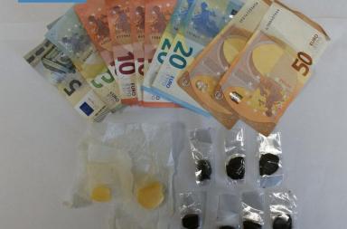 Gallipoli, arrestato un diciassettenne per aver aggredito due agenti. Aveva hashish e soldi nel marsupio