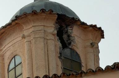 Un fulmine colpisce la Chiesa madre di Moliterno: chiusa la parrocchia per motivi di sicurezza
