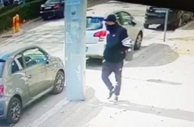 Taranto, spar&ograve; a due poliziotti in Viale Magna Grecia: condannato in appello