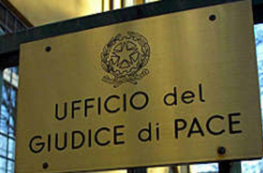 Brindisi, giudice di pace al collasso: &laquo;Cos&igrave; si rischia la chiusura&raquo;
