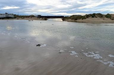 Maltempo, in Salento esonda il fiume Idume: a Torre Chianca case allagate, notte da incubo per i residenti Maltempo, in Salento esonda il fiume Idume: a Torre Chianca case allagate, notte da incubo per i residenti