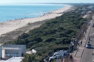 Rebus balneari, a Castellaneta Marina la gara dei lidi va a rilento: si va verso la proroga delle concessioni Rebus balneari, a Castellaneta Marina la gara dei lidi va a rilento: si va verso la proroga delle concessioni