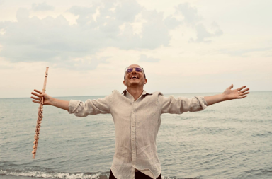 Il flauto incontra l’elettronica: il musicista pugliese Giuseppe Palmisano torna con il singolo «Flute Vibe» Il flauto incontra l’elettronica: il musicista pugliese Giuseppe Palmisano torna con il singolo «Flute Vibe»