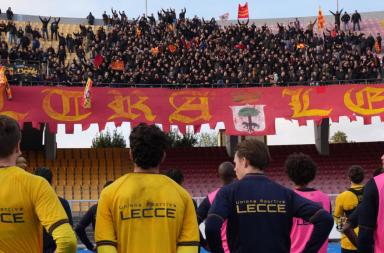 Lecce-Cremonese, Via Del Mare sold out per il match salvezza. Tifosi in curva anche in allenamento: il video &egrave; virale