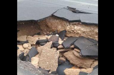 «C'è una voragine in strada all'interno dell'ex Ilva»: l'allarme dei sindacati a Taranto «C'è una voragine in strada all'interno dell'ex Ilva»: l'allarme dei sindacati a Taranto