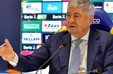 Angelozzi: &laquo;Bari, vietato mollare. E comunque l&rsquo;importante &egrave; non retrocedere direttamente&raquo;