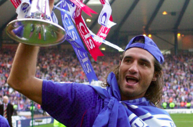 Lorenzo Amoruso e il Bari: &laquo;Non mi sento particolarmente ottimista. Per salvarsi occorrerebbe dotarsi di un&rsquo;anima&raquo;