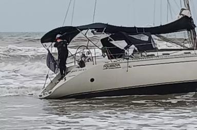 Emergenza maltempo nel Foggiano: velista salvato dalla Guardia Costiera in mare