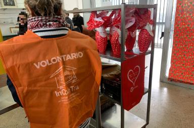 Pasqua solidale a Bari: l&rsquo;associazione In.Con.Tra porta aiuti e sorrisi a centinaia di famiglie