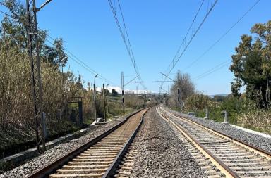 Frana in Molise, sulla ferrovia adriatica binari deformati di 10 centimetri Frana in Molise, sulla ferrovia adriatica binari deformati di 10 centimetri