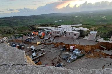 Tredici gli indagati per la frana che ha devastato Niscemi: tra loro 4 presidenti della Regione Sicilia Tredici gli indagati per la frana che ha devastato Niscemi: tra loro 4 presidenti della Regione Sicilia