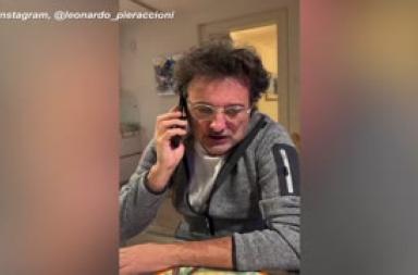 Pieraccioni si prende gioco di Carlo Conti: "Al Sanremo manca solo Spongebob"