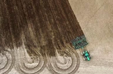 Eurocamera chiede il taglio dei pesticidi e pi&ugrave; reddito per gli agricoltori