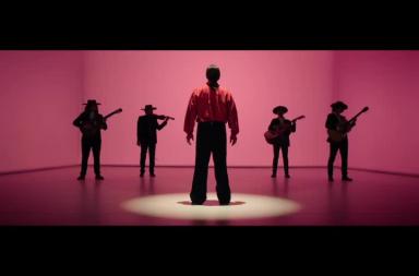 In attesa di &laquo;Buen Camino&raquo;, Checco Zalone a sorpresa pubblica la &laquo;Prostata Enflamada&raquo;