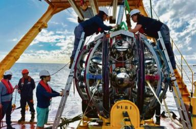 Ecco il telescopio sotto il mare che scova un &laquo;neutrino&raquo; da record: lo studio dei fisici di Bari