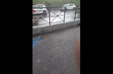 Roma, nubifragio e inondazione: strade allagate dal temporale
