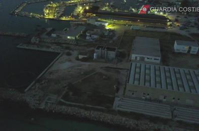 Impianto di pescicoltura inquinava acqua e suolo: 5 indagati a Taranto